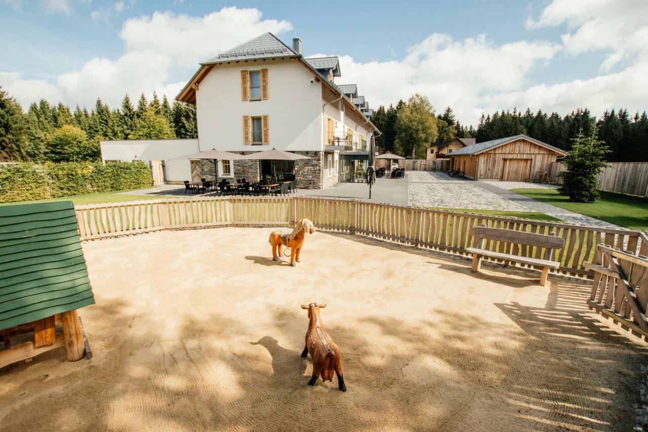 Hotel Tannenhaus Schoeneck  Exterior photo